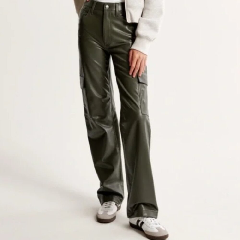 Abercrombie & Fitch Curve Love Vegan Leather 90's Relaxed Cargo Pant